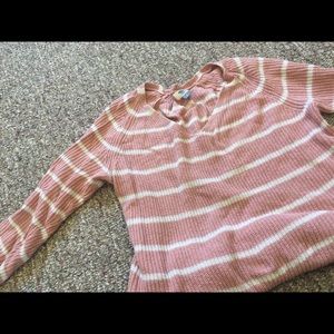 Old navy sweater